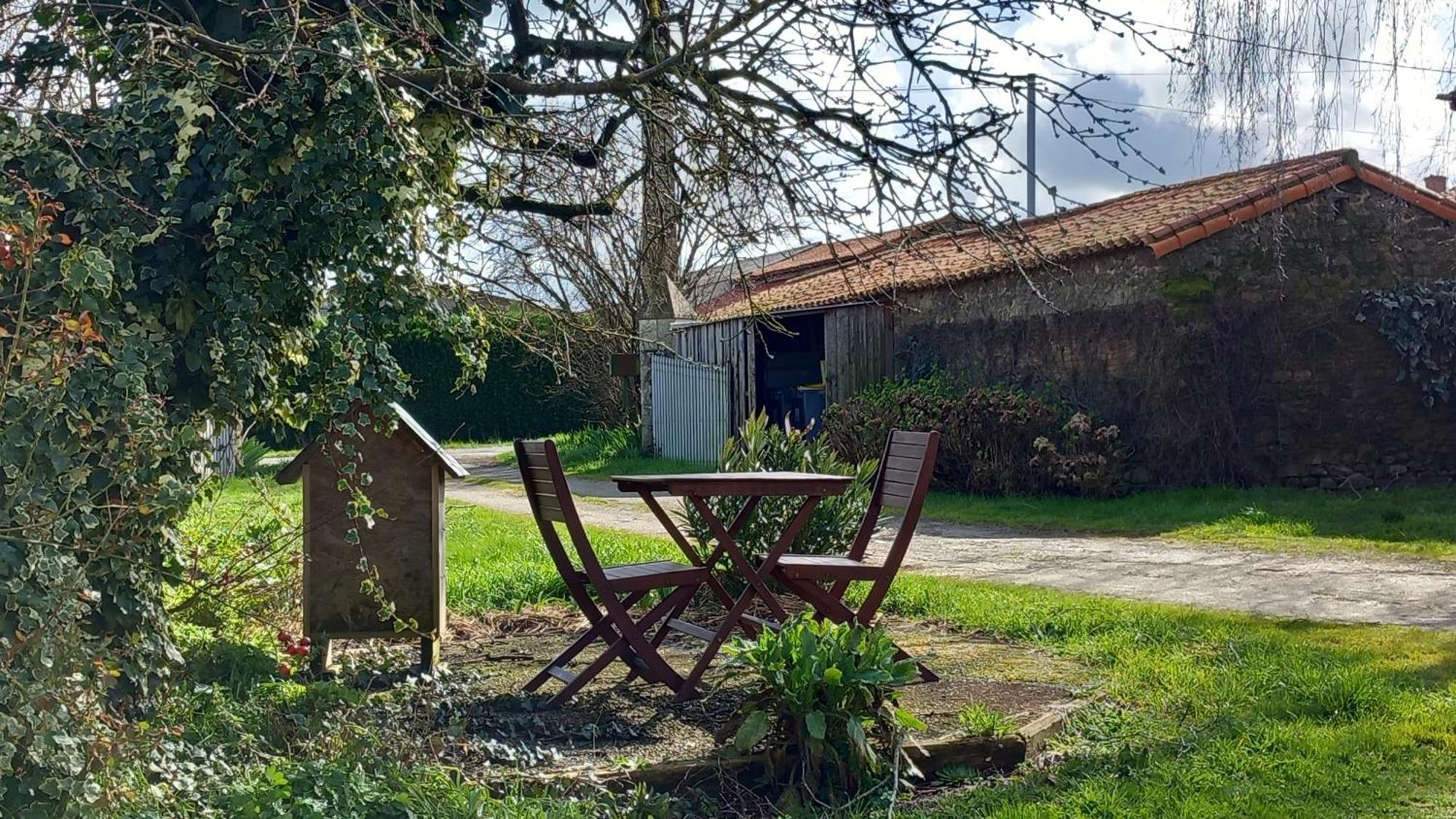 Chambres Et Gite Dans Un Lieu Calme Et Champetre Gourge Les Grippeaux Proche Parthenay Buitenkant foto