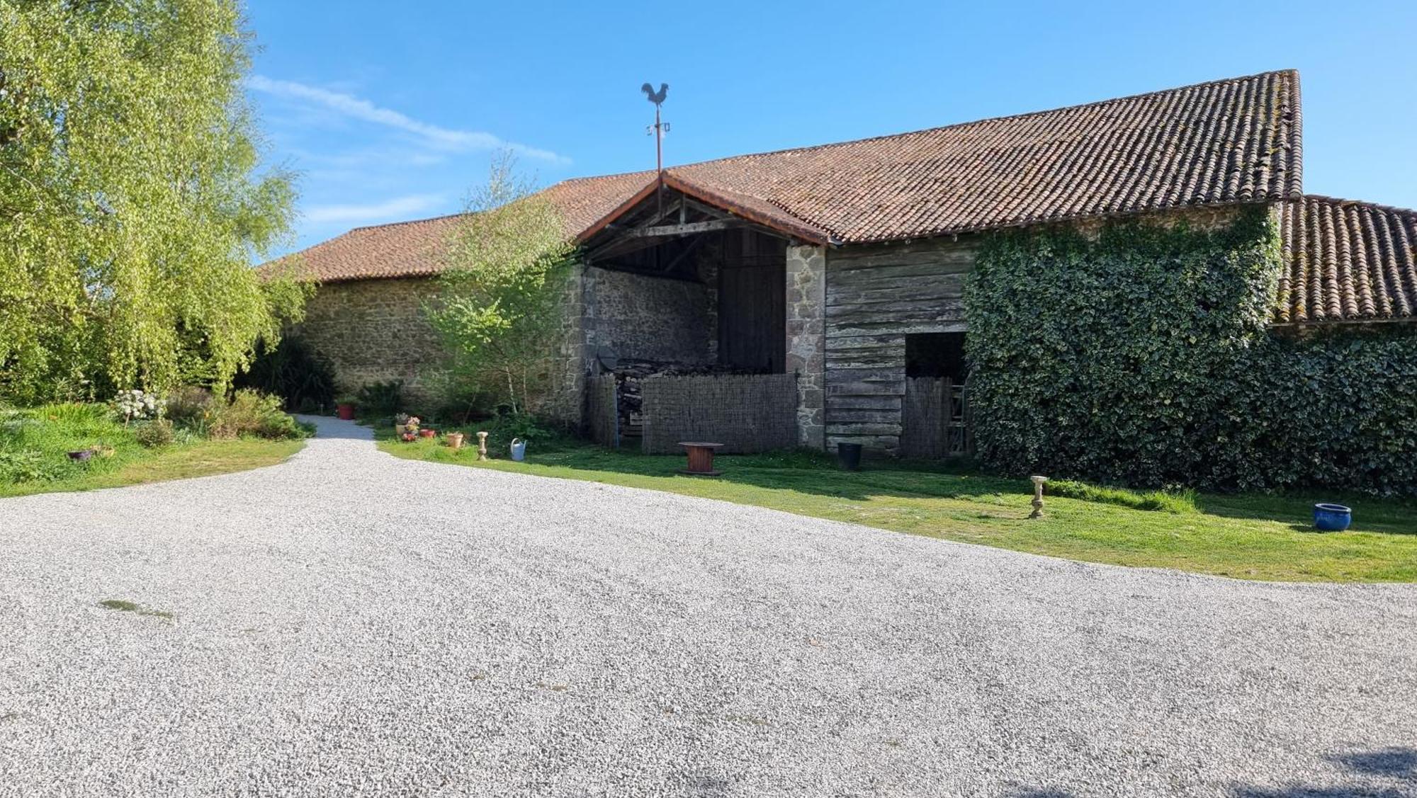 Chambres Et Gite Dans Un Lieu Calme Et Champetre Gourge Les Grippeaux Proche Parthenay Buitenkant foto
